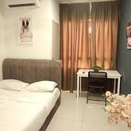 Hzb301-Selfcheck-In-Wi-Fi- Netflix- Parking- Pool-2 Bedroom- Klia, 7099 Sepang Exterior foto